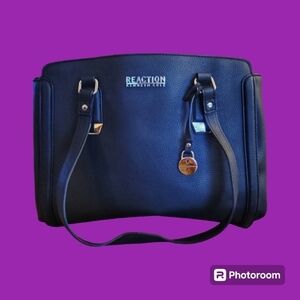 Reaction KENNETH COLE Black Pebble Faux Leather Three Compartment Franny Bag